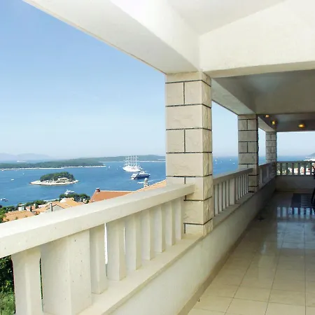 With A Parking Space Hvar - 4637 Apartman Hvar Town